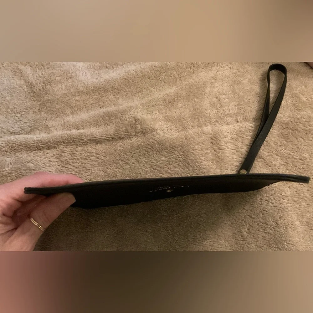 NWOT Kate Spade Black Coated Canvas Large Wristlet - Picture 4 of 7